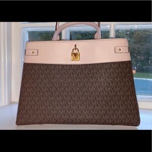 Michael Kors Large purse
